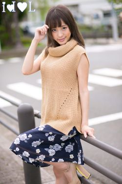 女生去掉所有服装没有小内